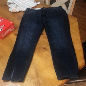 DL1961 nwt size 30 Florence cropped mid rise instasculpt skinny jeans marp$209